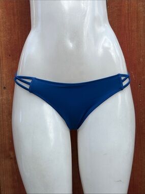 Victoria’s Secret The Strappy Cheeky Bikini Bottoms Royal Cobalt Blue Gold Logo